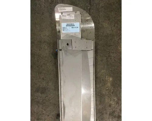 INTERNATIONAL  Sun Visor (External)