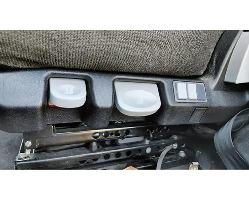 ISRI (Isringhausen) Premium Seat, Front