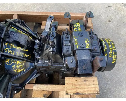 ISUZU 4BD1T Transmission Assembly