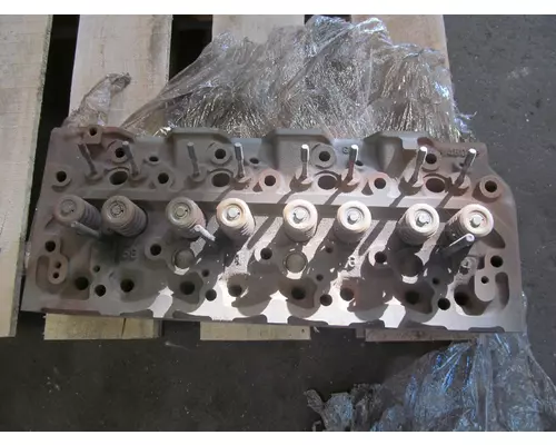 ISUZU 4BD1 Cylinder Head