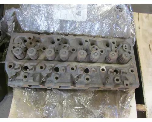 ISUZU 4BD1 Cylinder Head