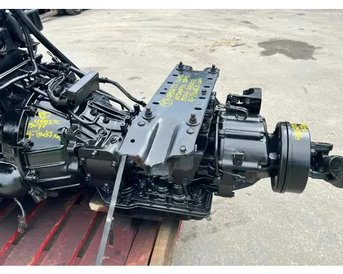 ISUZU 4BD2TC Transmission Assembly