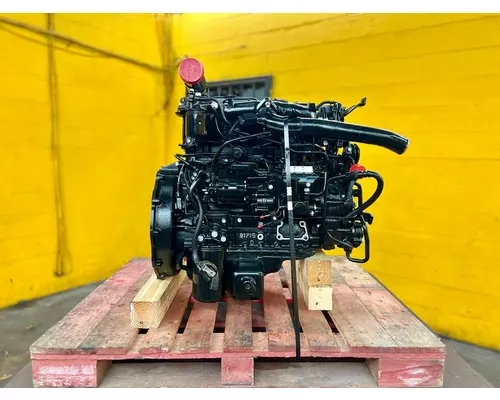 ISUZU 4BD2T Engine Assembly