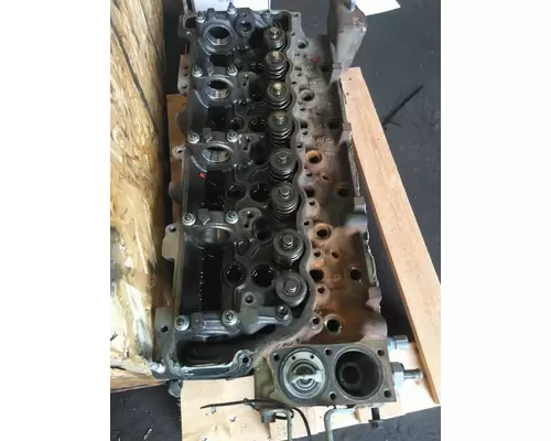 ISUZU 4HE1T CYLINDER HEAD