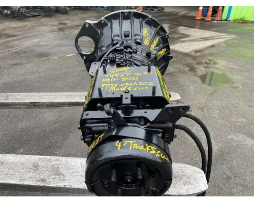 ISUZU 4HE1T Transmission Assembly