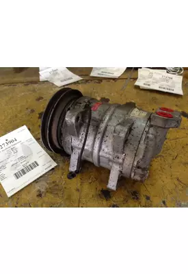 ISUZU 4HE1XS Air Conditioner Compressor