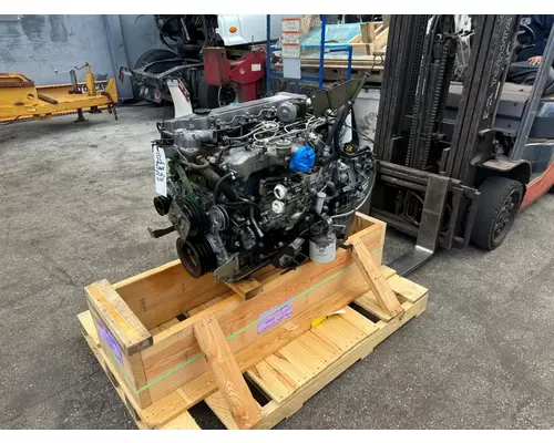 ISUZU 4HE1XS Engine Assembly