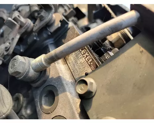 ISUZU 4HE1XS Fuel Injector