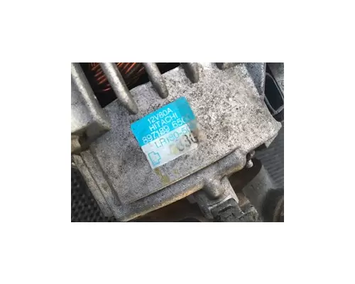 ISUZU 4HE1 Alternator