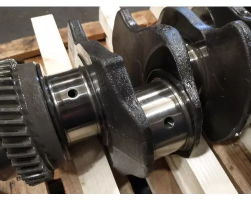 ISUZU 4HK1TC (5.2L) Crankshaft