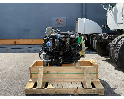 ISUZU 4HK1TC Engine Assembly