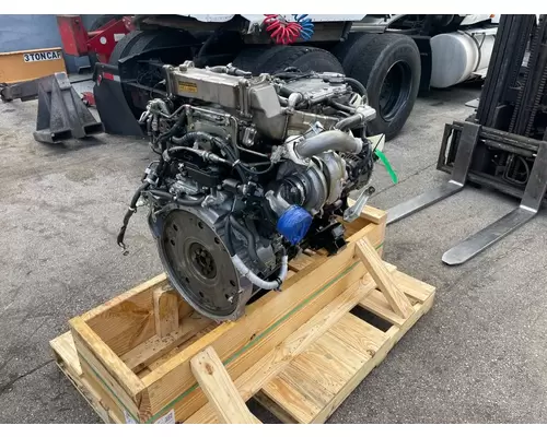 ISUZU 4HK1TC Engine Assembly