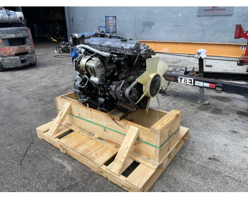 ISUZU 4HK1TC Engine Assembly