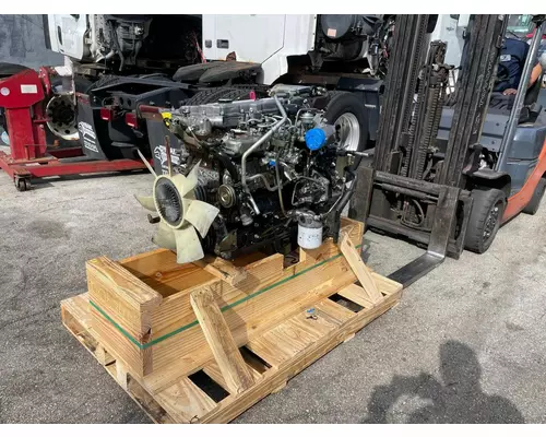 ISUZU 4HK1TC Engine Assembly