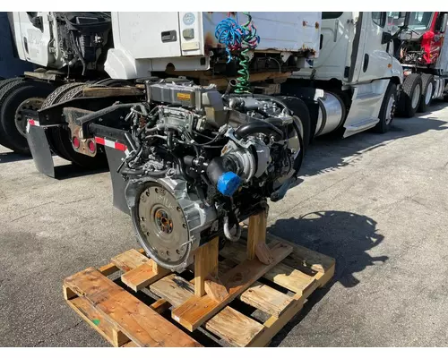 ISUZU 4HK1TC Engine Assembly