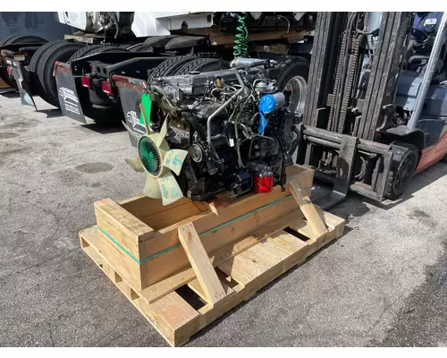 ISUZU 4HK1TC Engine Assembly