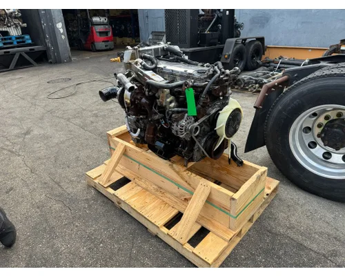 ISUZU 4HK1TC Engine Assembly