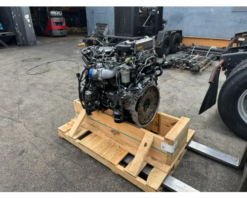 ISUZU 4HK1TC Engine Assembly