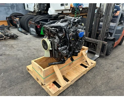 ISUZU 4HK1TC Engine Assembly