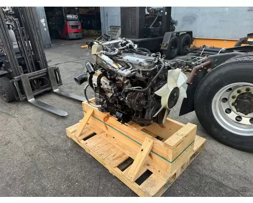 ISUZU 4HK1TC Engine Assembly