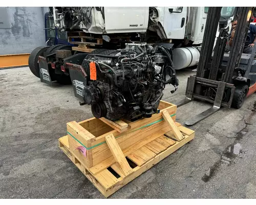 ISUZU 4HK1TC Engine Assembly