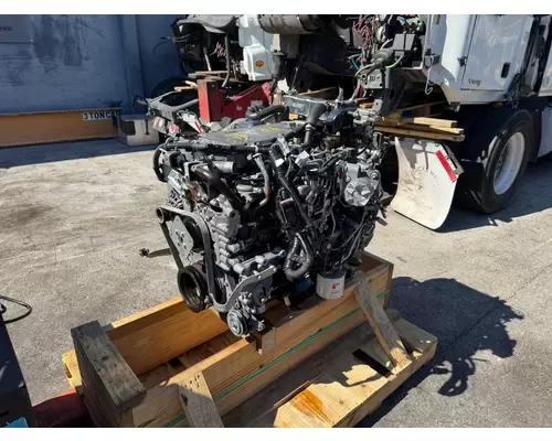 ISUZU 4HK1TC Engine Assembly