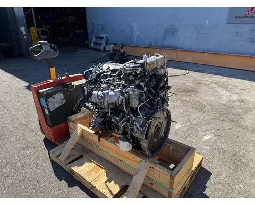 ISUZU 4HK1TC Engine Assembly