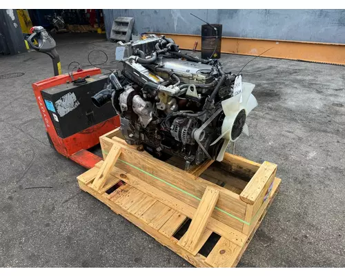 ISUZU 4HK1TC Engine Assembly