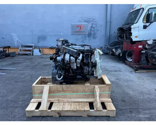 ISUZU 4HK1TC Engine Assembly