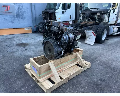 ISUZU 4HK1TC Engine Assembly