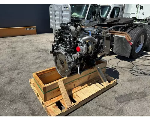 ISUZU 4HK1TC Engine Assembly