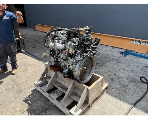 ISUZU 4HK1TC Engine Assembly