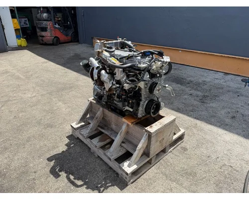 ISUZU 4HK1TC Engine Assembly