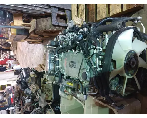 ISUZU 4HK1TC Engine Assembly