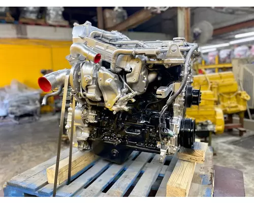 ISUZU 4HK1TC Engine Assembly