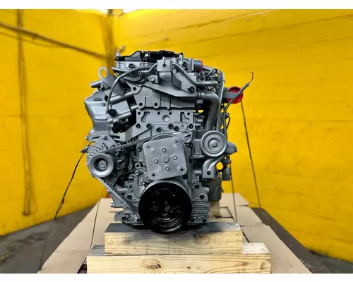 ISUZU 4HK1TC Engine Assembly