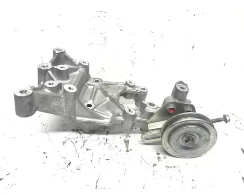 ISUZU 4HK1TC Engine Bracket