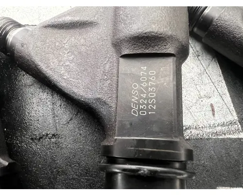 ISUZU 4HK1TC Fuel Injector