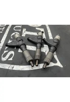 ISUZU 4HK1TC Fuel Injector