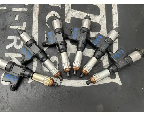 ISUZU 4HK1TC Fuel Injector