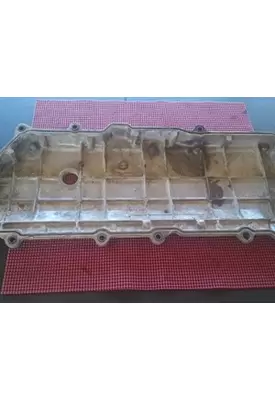 ISUZU 4HK1TC Valve Cover