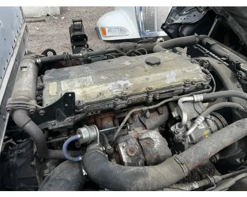 ISUZU 4HK1TC Valve Cover