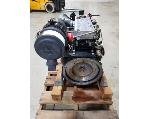 ISUZU 4LE1 Engine Assembly