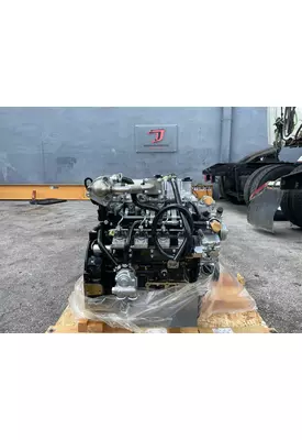 ISUZU 4LE2 Engine Assembly