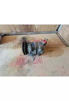 ISUZU 5.2 Air Conditioner Compressor