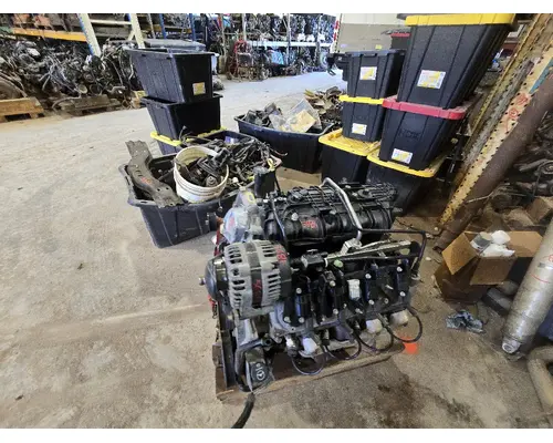 ISUZU 6.0 Engine Assembly