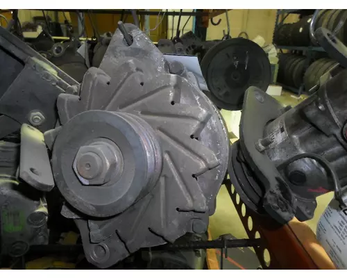 ISUZU 6HE Alternator