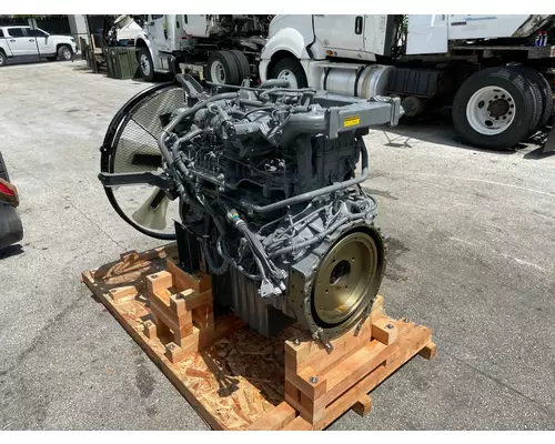 ISUZU 6HK1X Engine Assembly