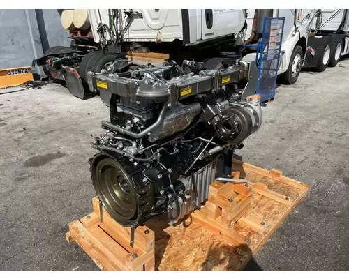 ISUZU 6HK1X Engine Assembly