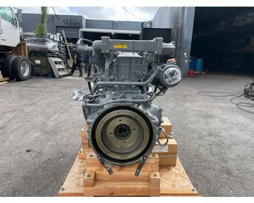 ISUZU 6HK1X Engine Assembly